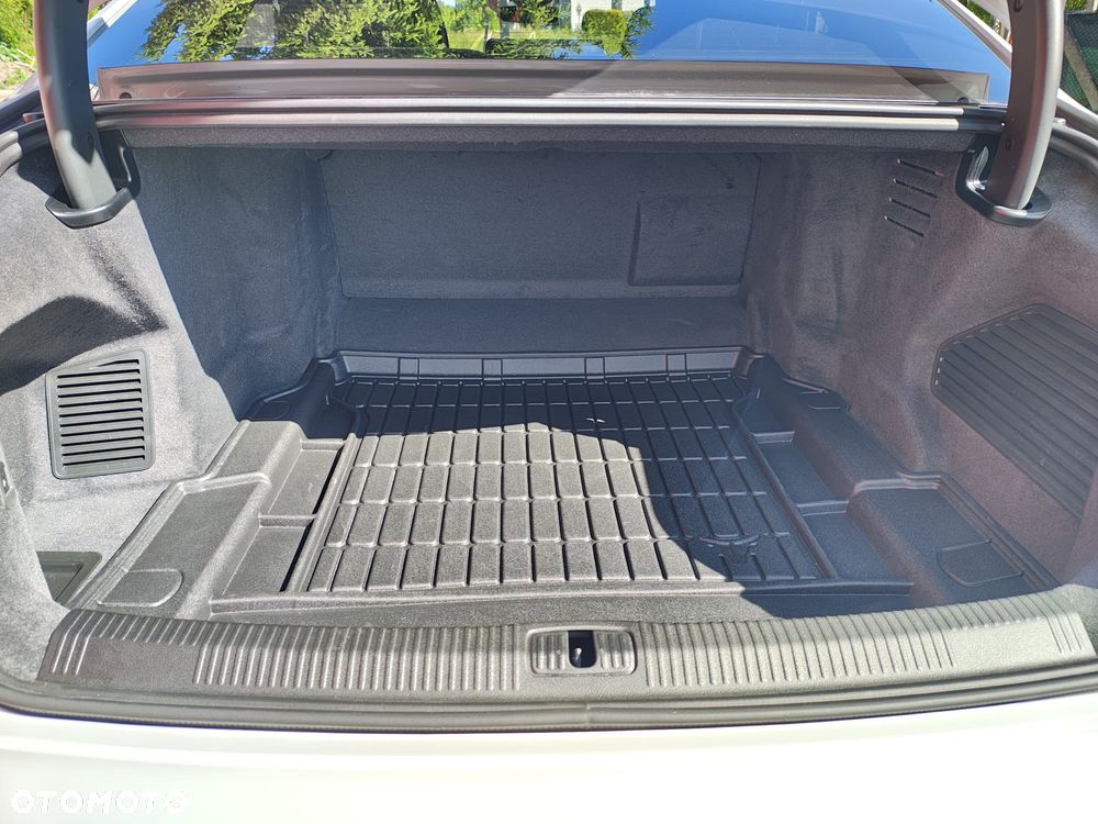 Audi A8 50 TDI quattro tiptronic - 25