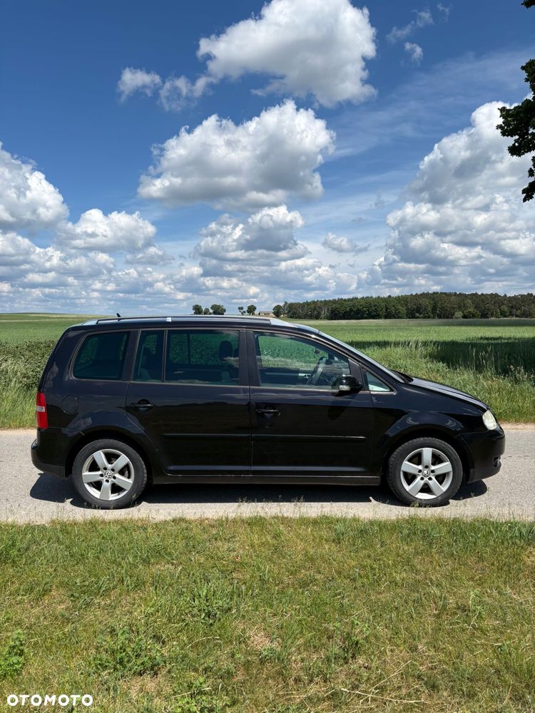 Volkswagen Touran - 6