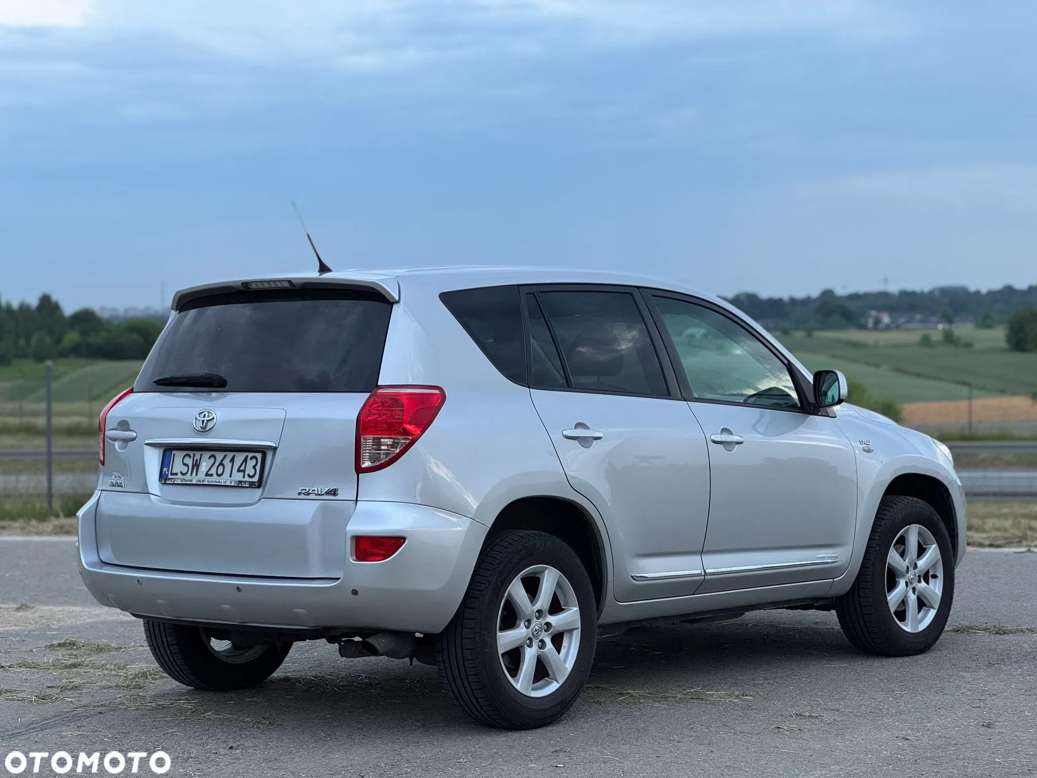Toyota RAV4 - 2