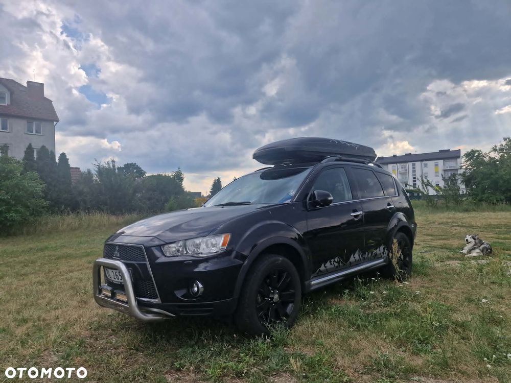 Mitsubishi Outlander 2.2 DID Instyle NAVI TC-SST - 2