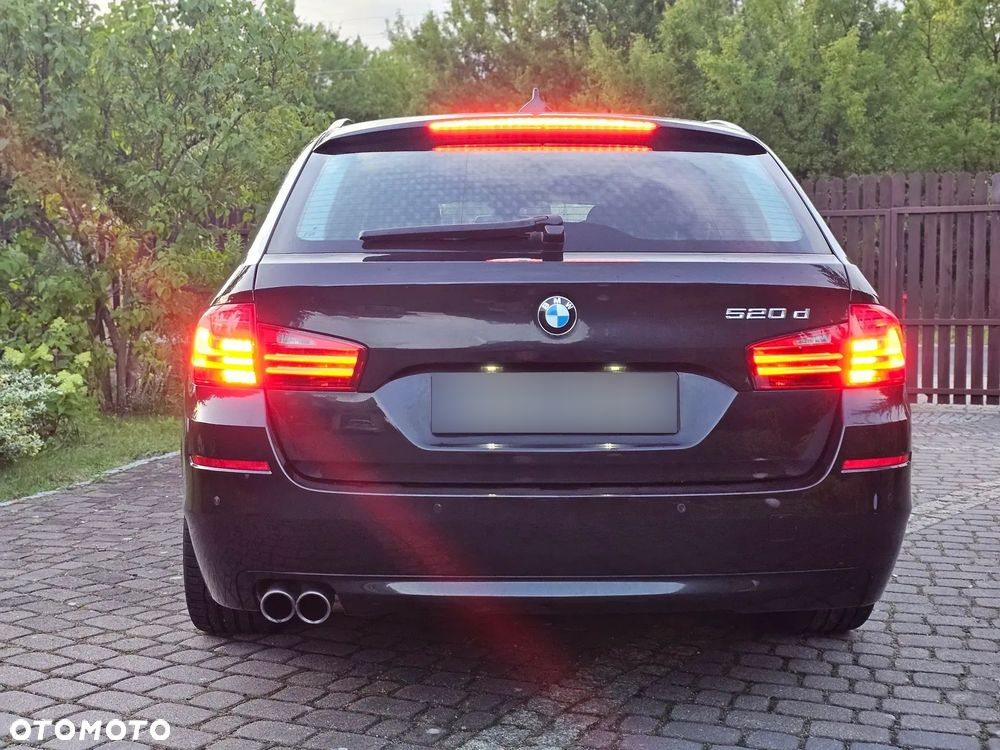 BMW Seria 5 520d - 7