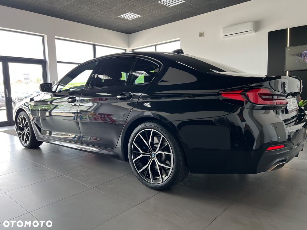 BMW Seria 5 520e M Sport sport - 5