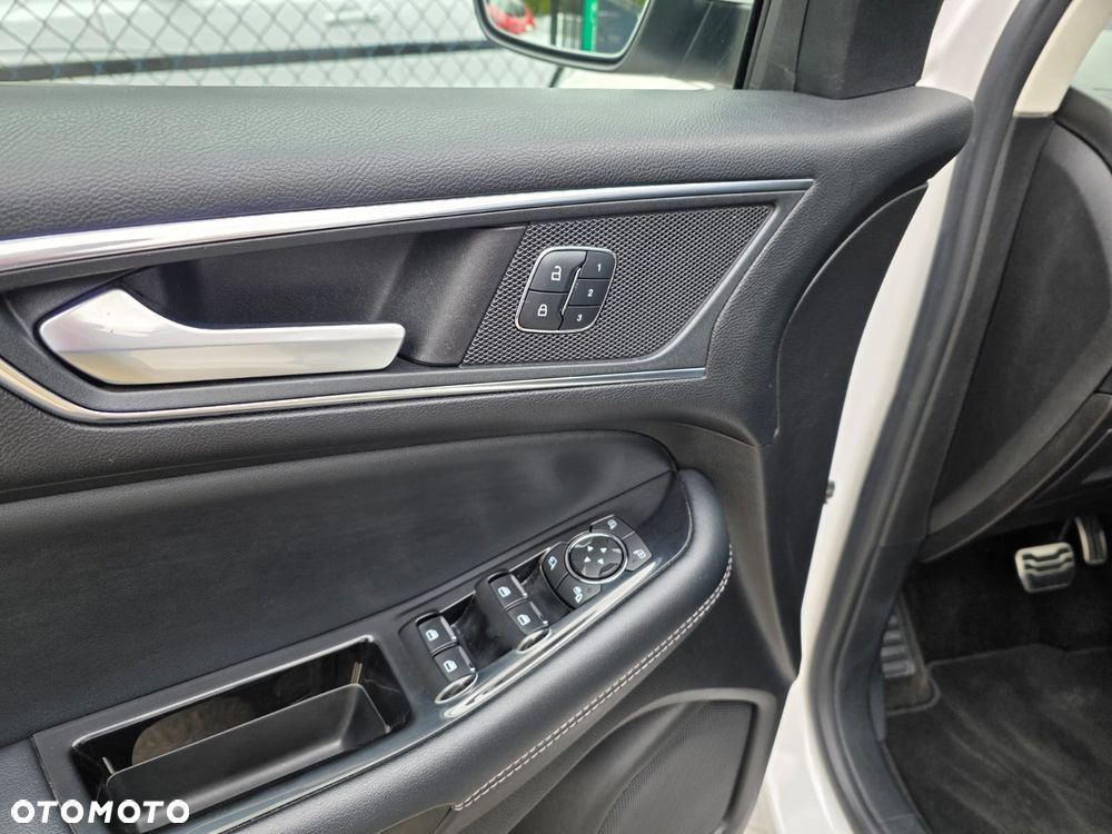 Ford Edge 2.0 TDCi Bi-Turbo 4x4 ST-LINE - 19