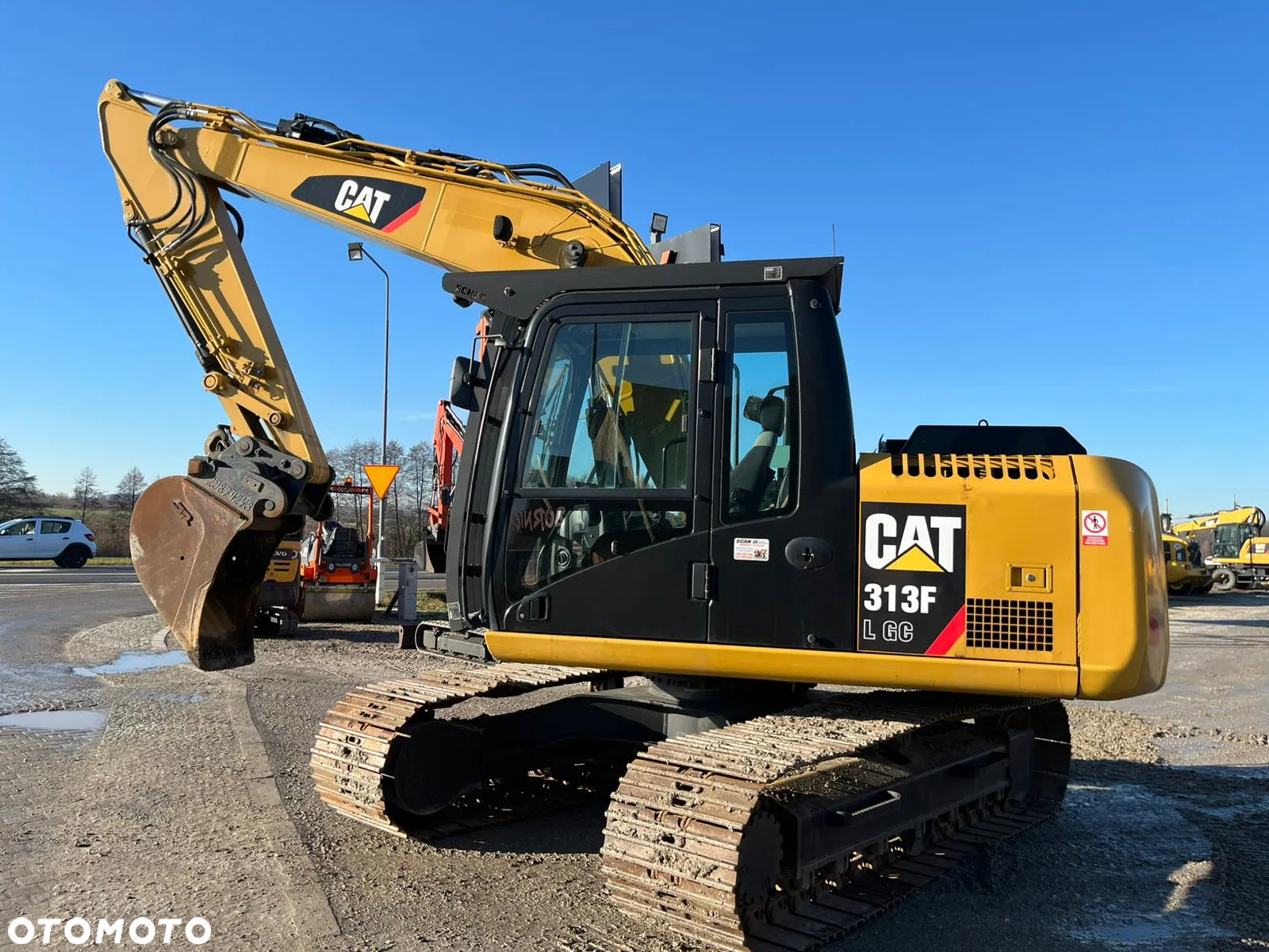 Caterpillar 313FLG - 11