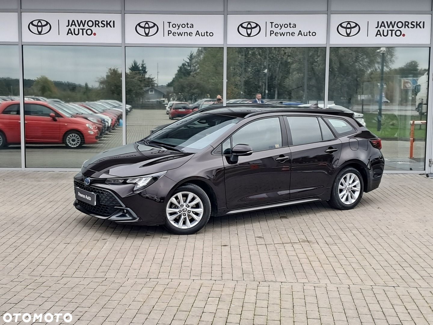 Toyota Corolla 1.8 Hybrid Comfort - 1