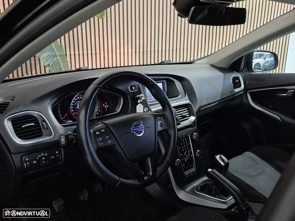 Volvo V40 1.6 D2 Eco Momentum - 11