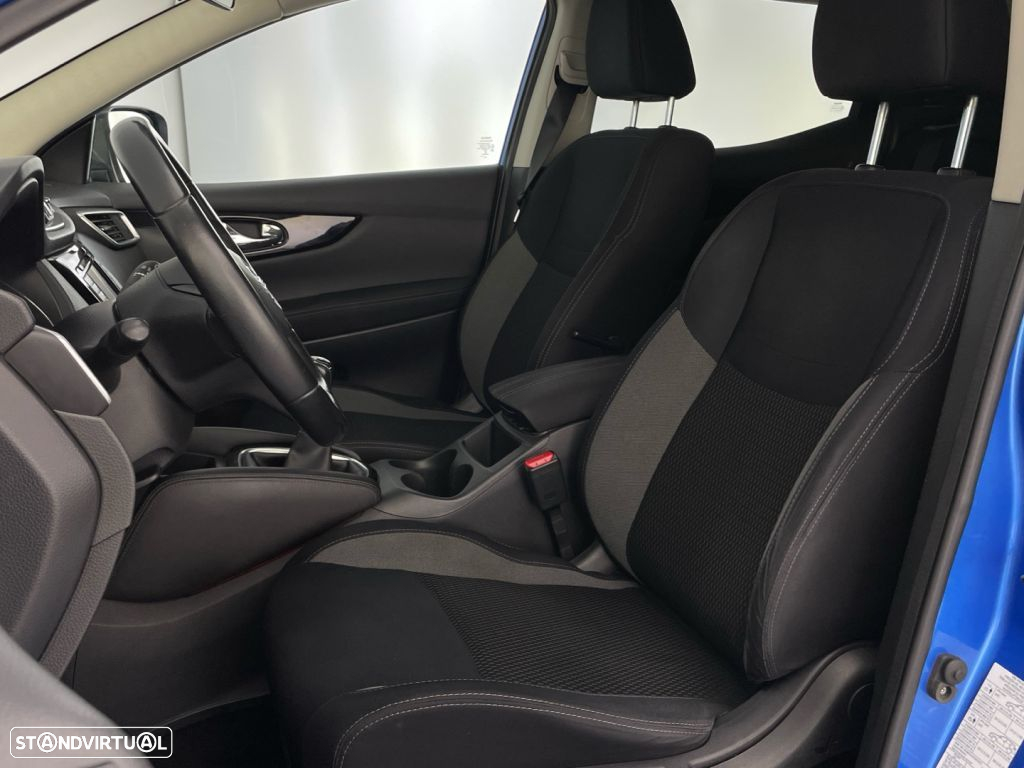 Nissan Qashqai 1.5 dCi N-Connecta - 19