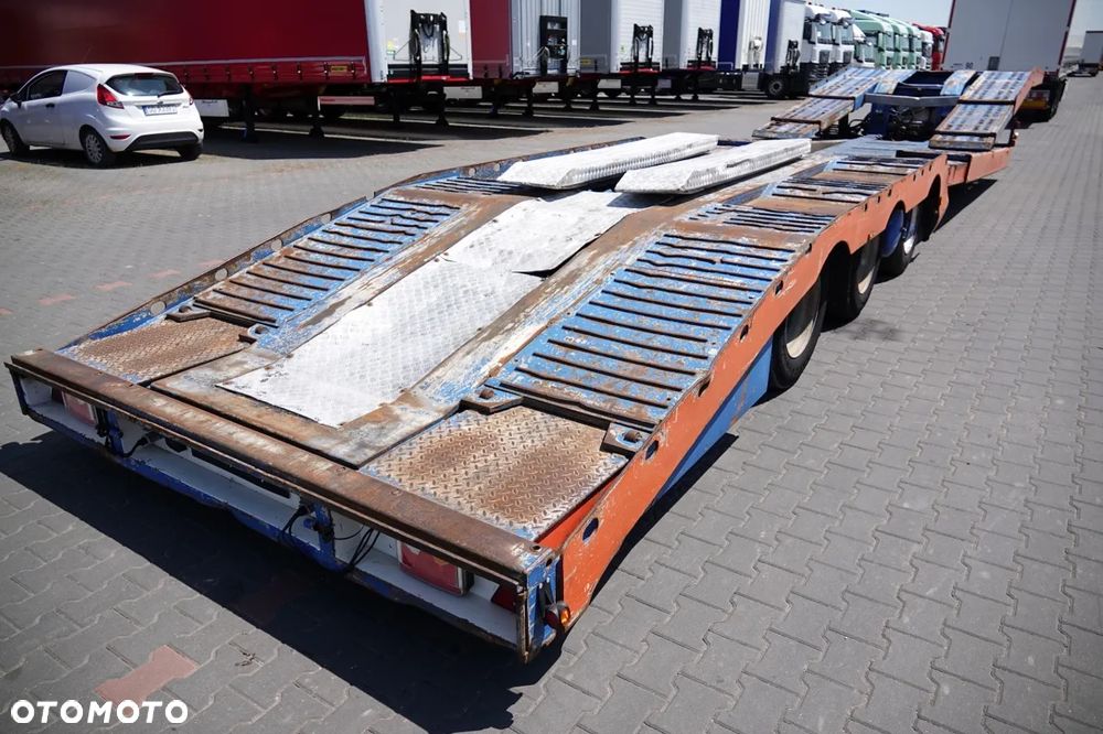 Nooteboom VS-MONT/ VSAT11 / NACZEPA LAWETA / NISKOPODWOZIOWA / 17 M / PODEST HYDRAULICZNY / WCIĄGARKA / SAF - 15