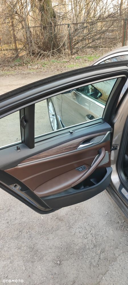 BMW Seria 5 530e iPerformance Luxury Line sport - 15