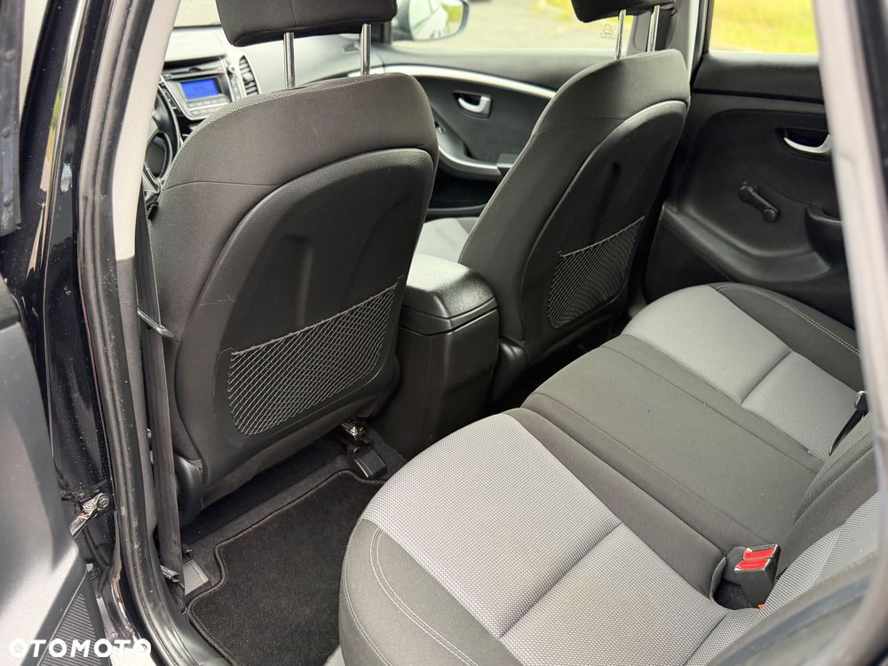 Hyundai i30 1.4 Comfort EU5 - 16
