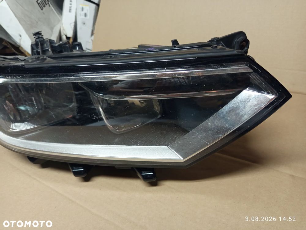 REFLEKTOR VW PASSAT B8 PRAWY 03G1941006A - 2