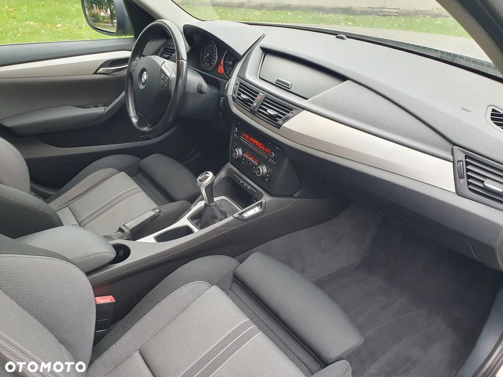 BMW X1 xDrive20d - 17