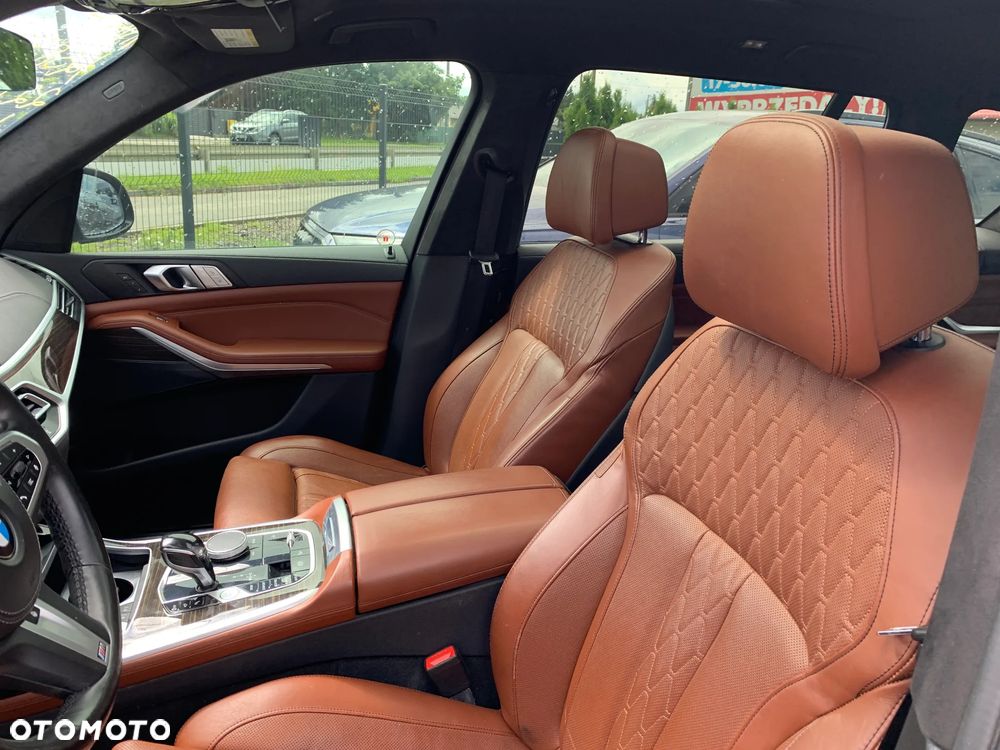 BMW X7 - 18