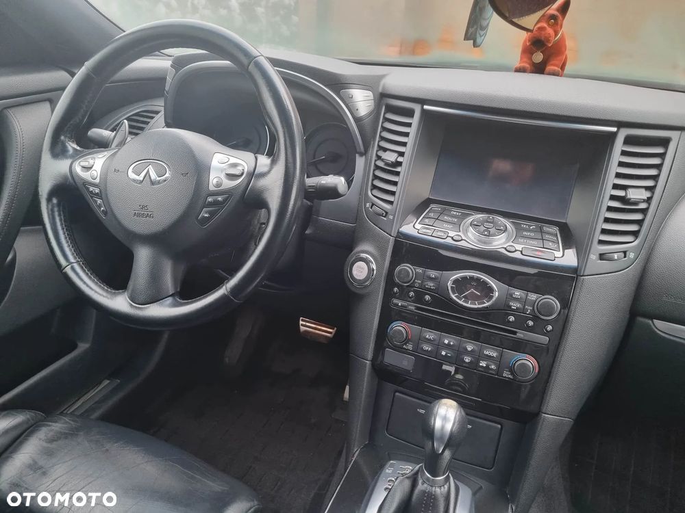 Infiniti FX FX30d S Premium - 9