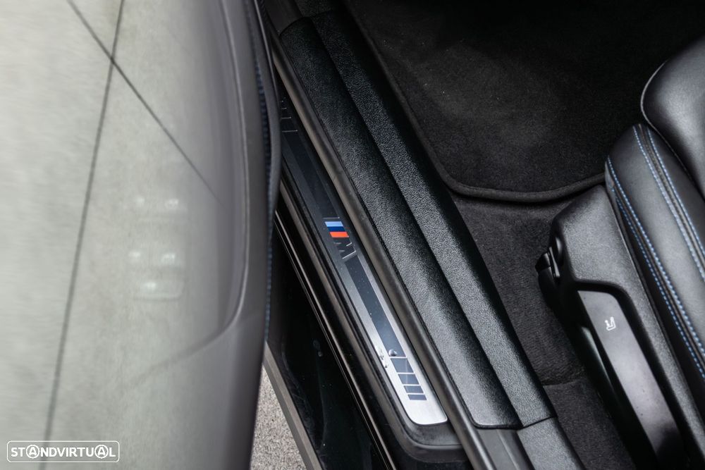 BMW i4 eDrive40 Desportiva M - 29