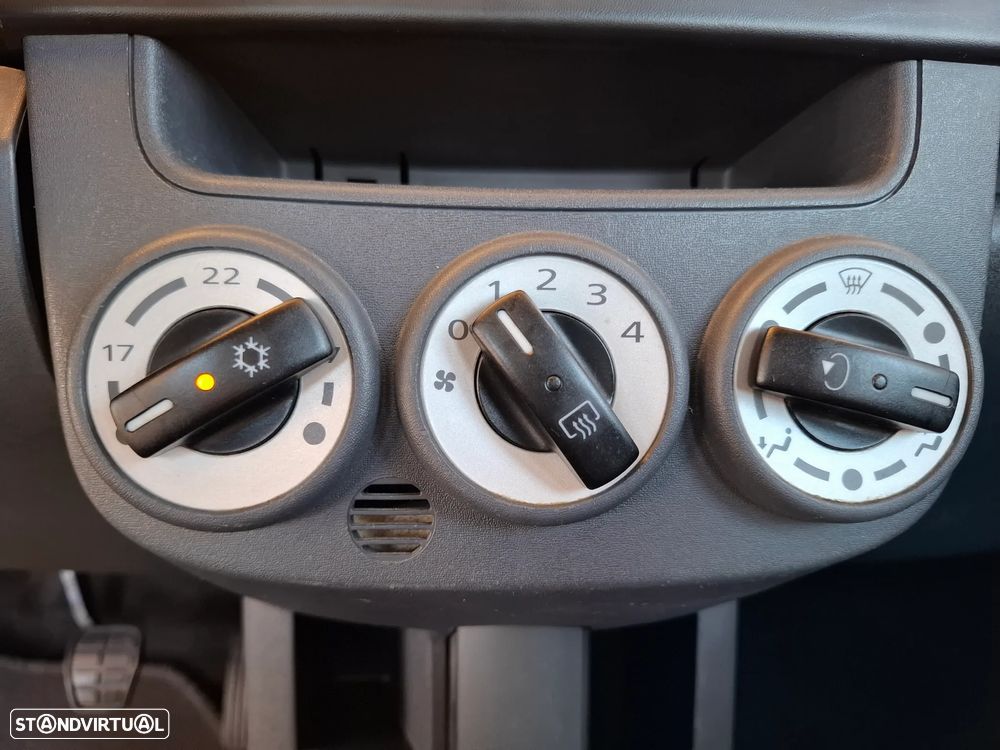 Mitsubishi Colt 1.1 Inform RCD - 31