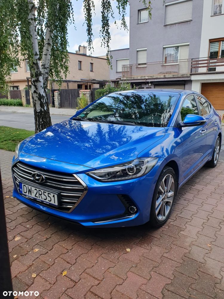 Hyundai Elantra 1.6 Comfort - 1