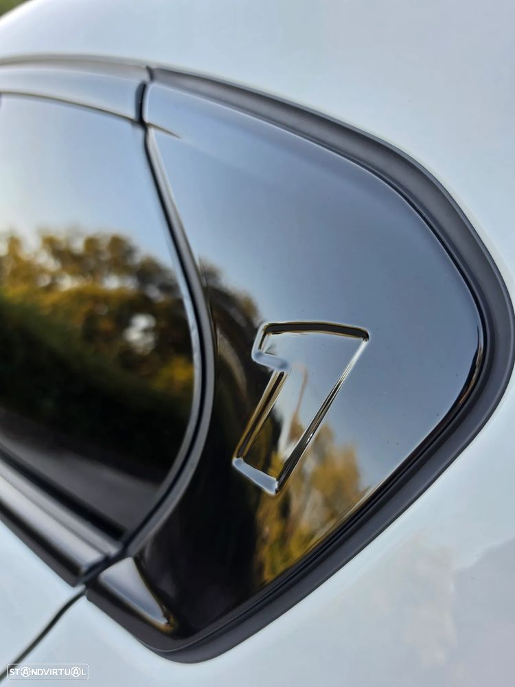 BMW 118 d Pack Desportivo M Pro - 25