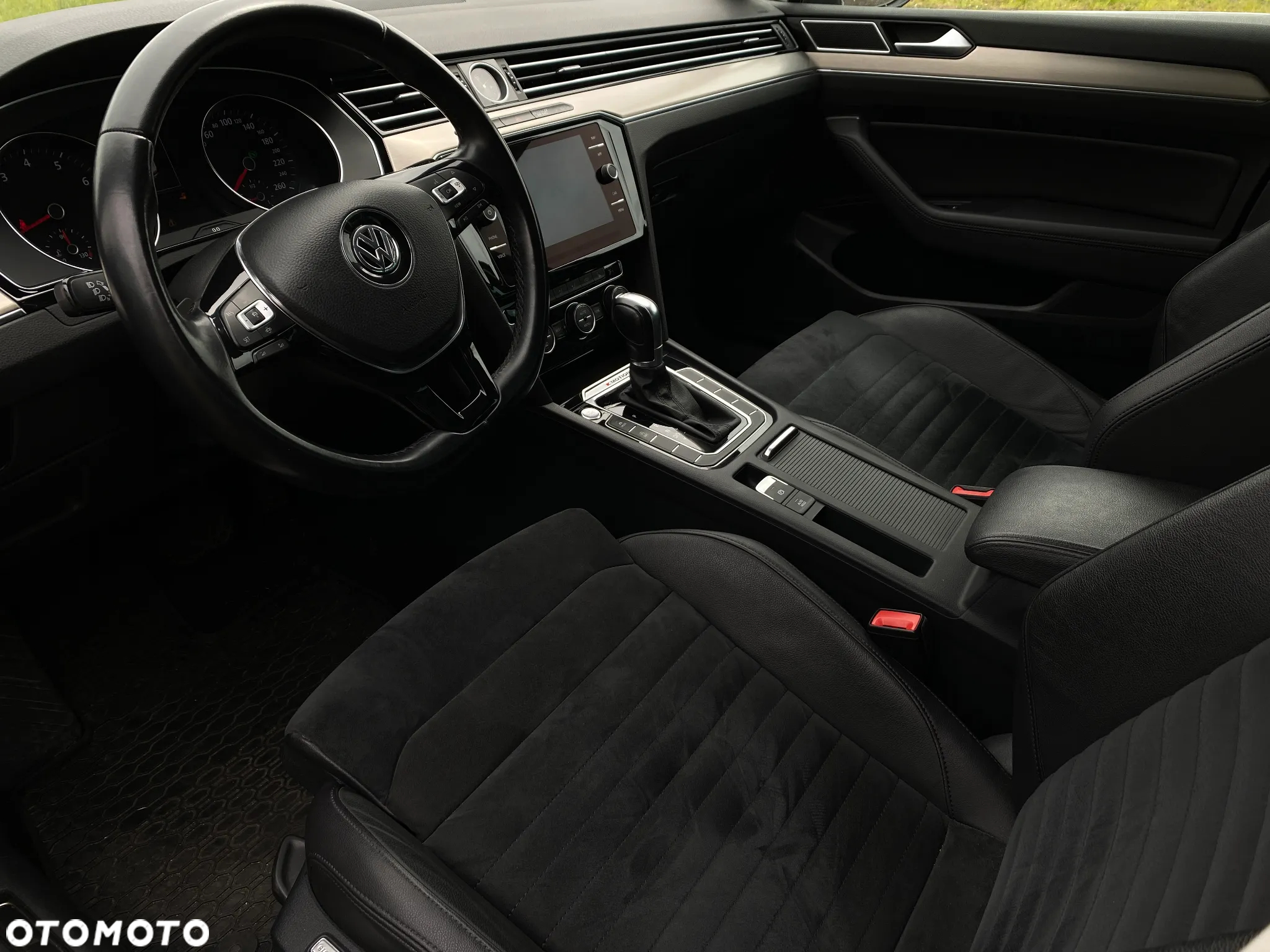 Volkswagen Passat 2.0 TSI 4Mot Highline DSG - 8