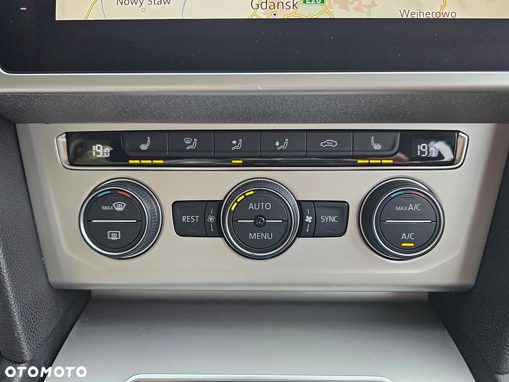 Volkswagen Passat 2.0 TDI BMT Comfortline DSG - 17