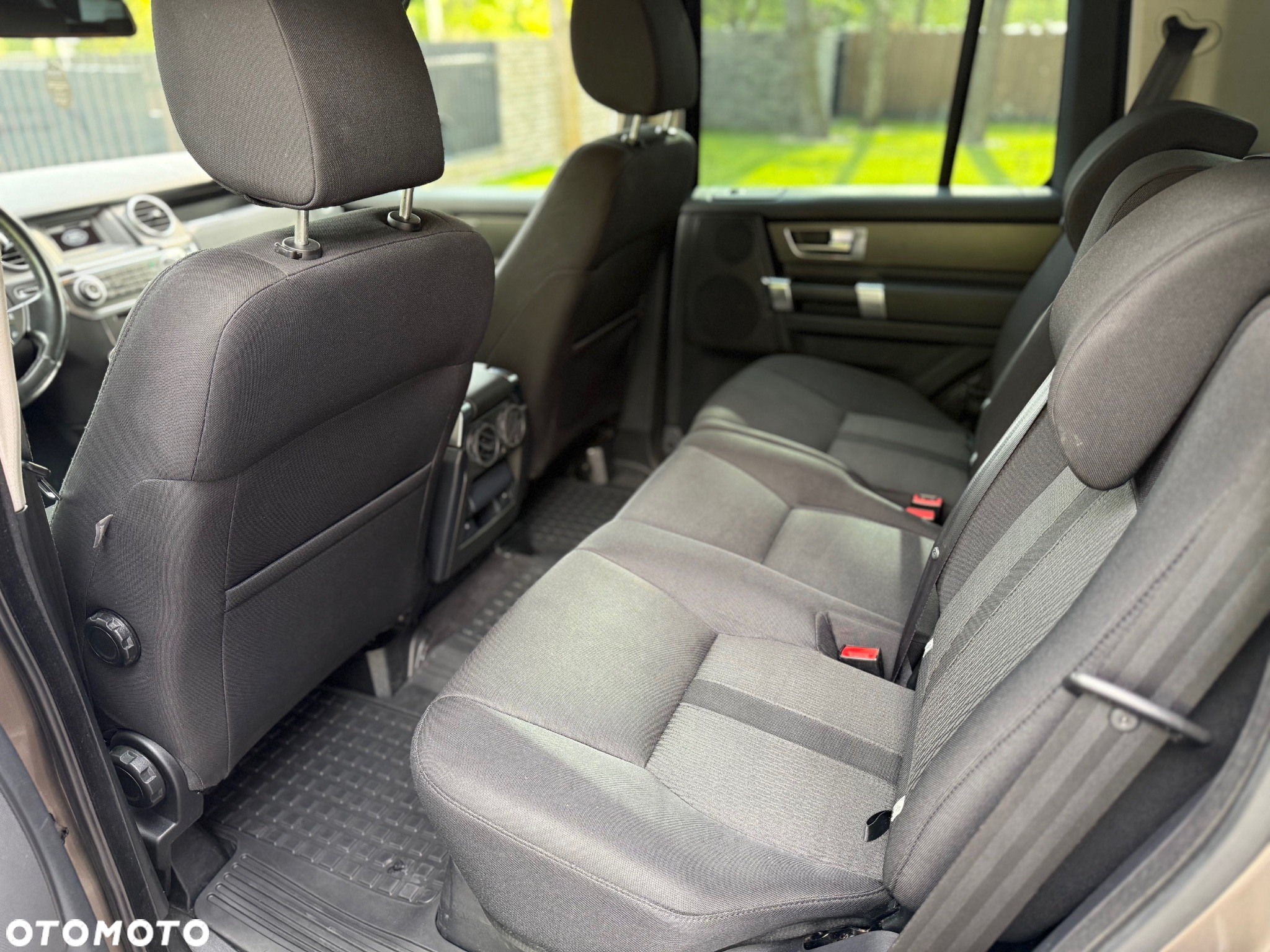 Land Rover Discovery TD V6 S - 11