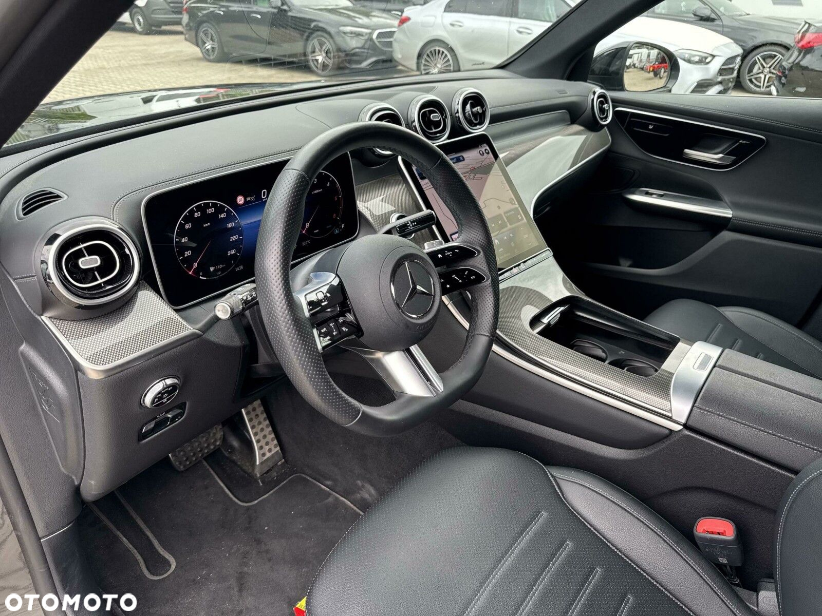 Mercedes-Benz GLC - 12