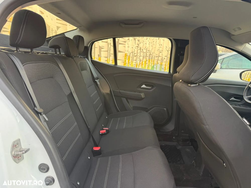 Dacia Logan TCe 90 MT6 Expression - 6