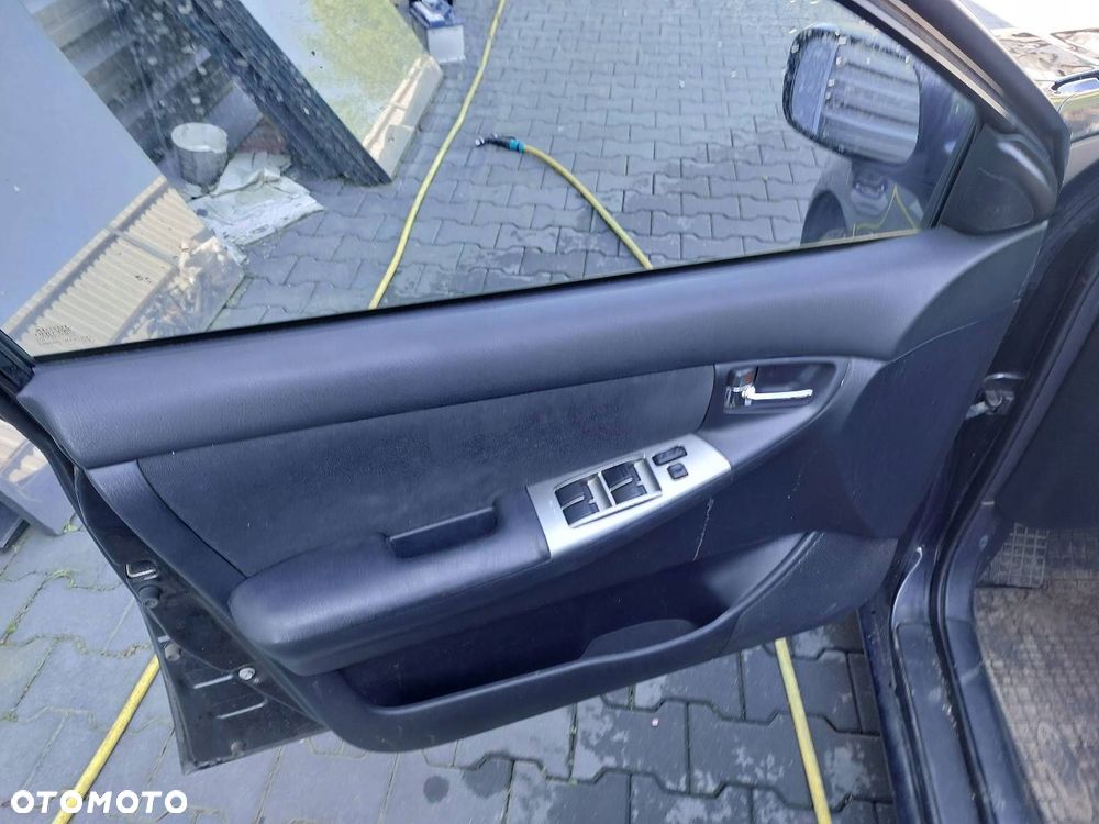 FOTELE KOMPLET LEWY PRAWY KANAPA TYŁ + BOCZKI TOYOTA COROLLA E12 - 3