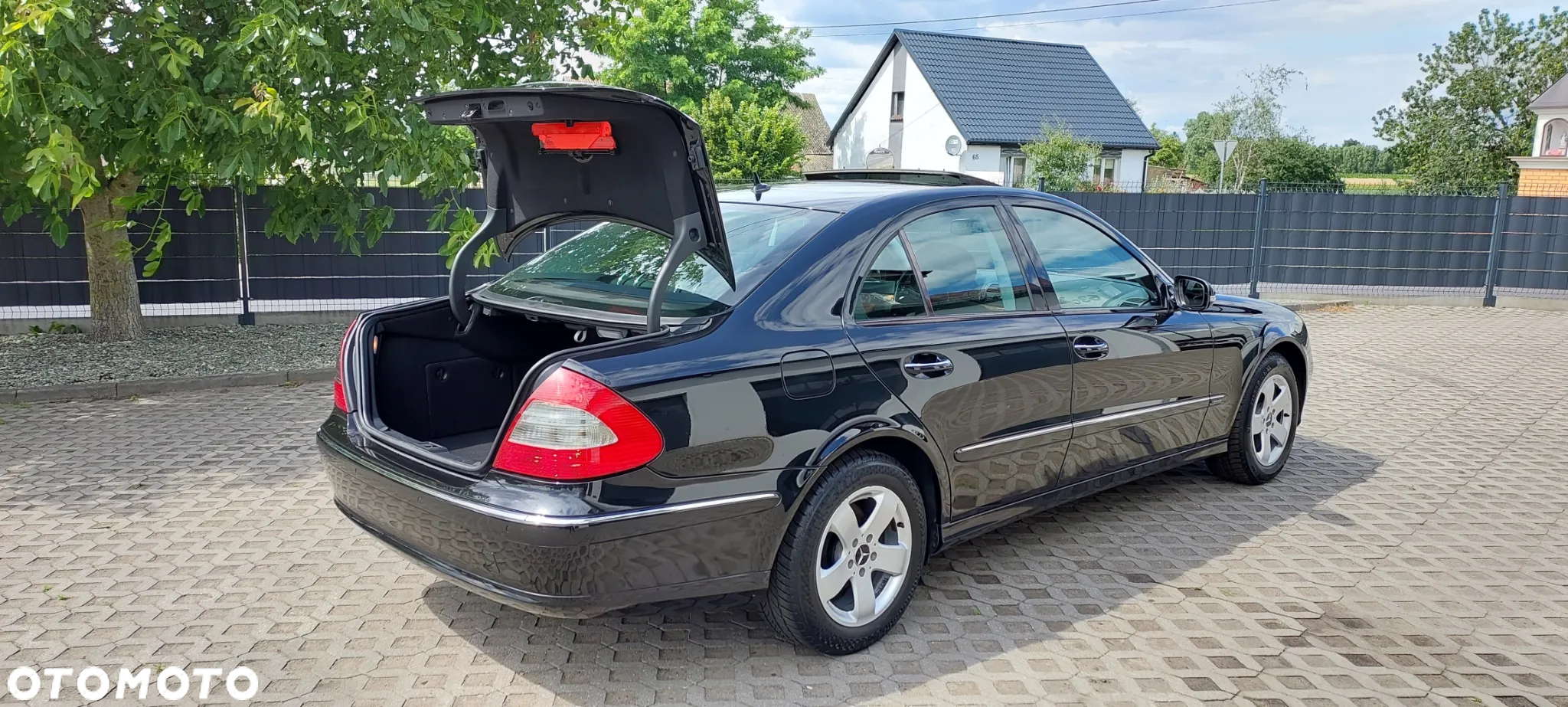Mercedes-Benz Klasa E - 29