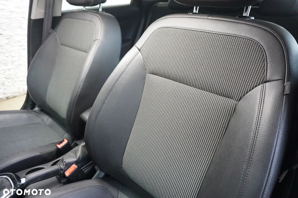 Opel Astra 1.4 Turbo Cosmo - 28