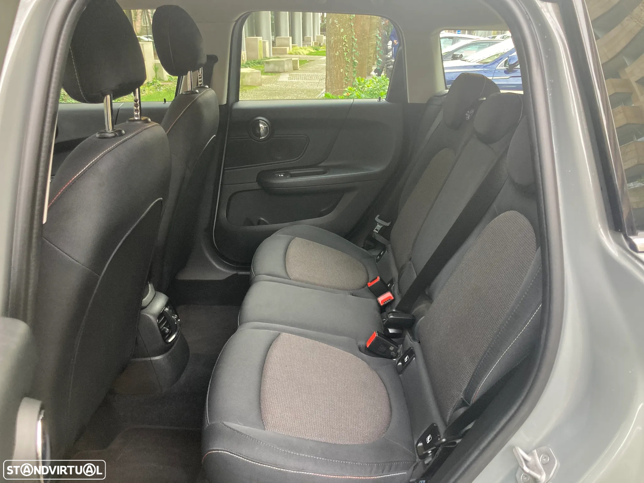 MINI Countryman Cooper D ALL4 Auto - 13
