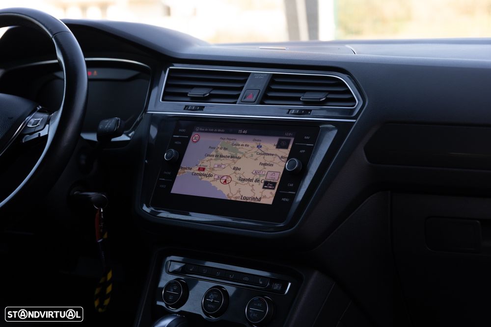 VW Tiguan Allspace 2.0 TDI Confortline DSG - 26