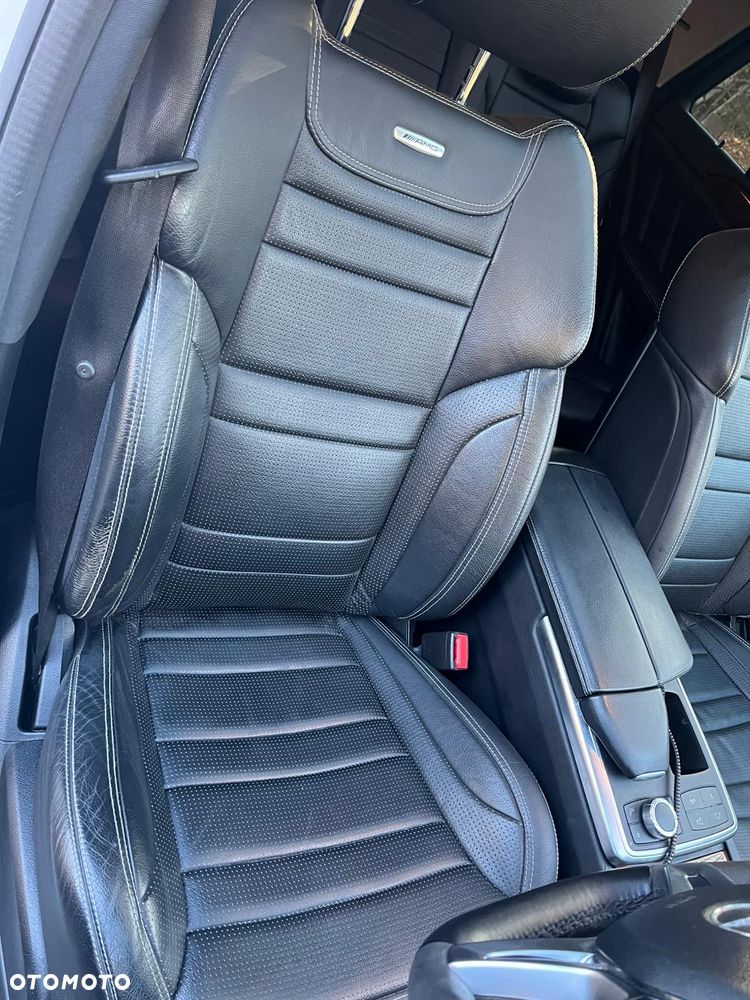 Mercedes-Benz ML 63 AMG 4Matic AMG SPEEDSHIFT 7G-TRONIC - 19