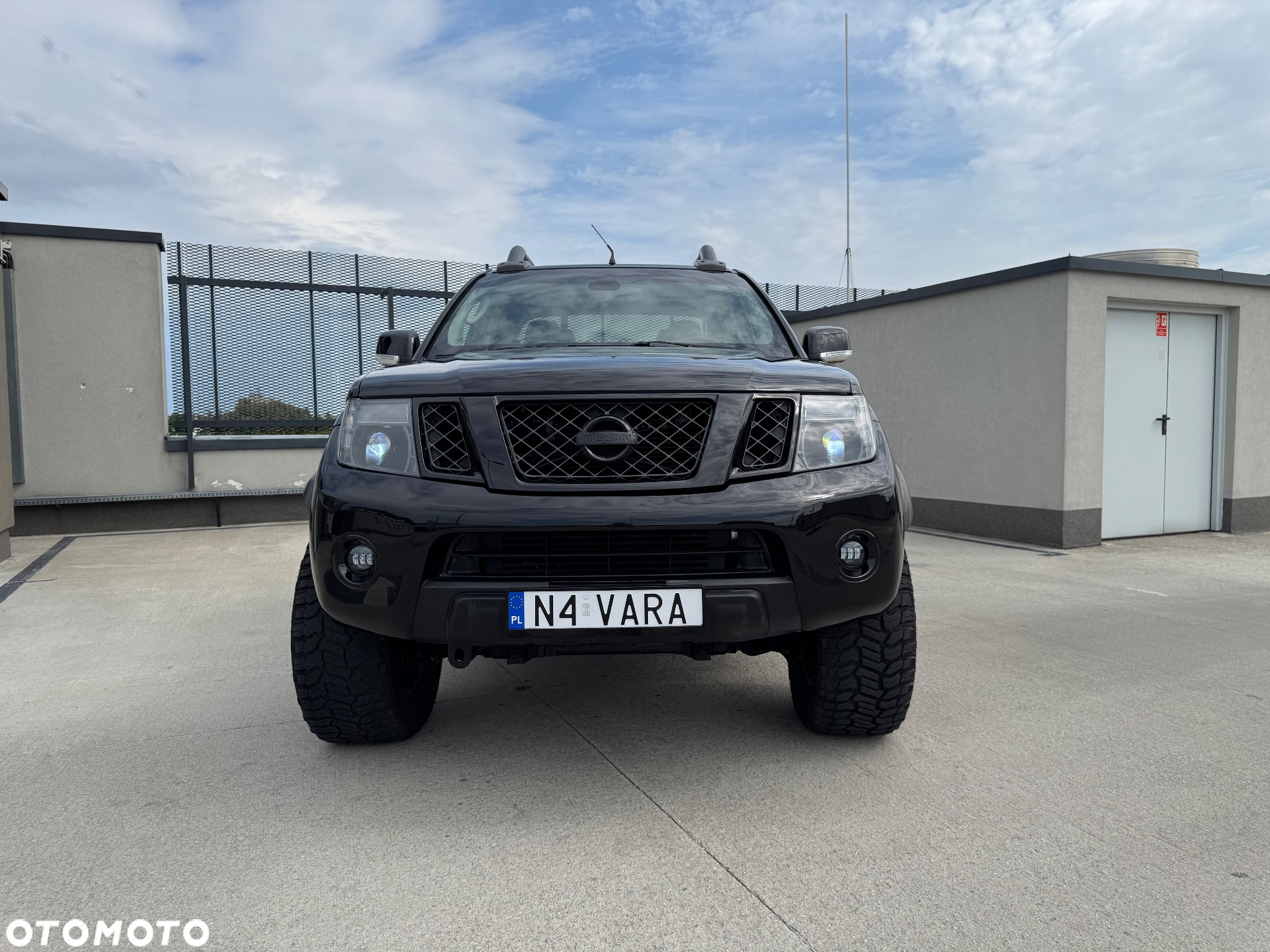 Nissan Navara 3.0 D V6 Platinum Long EU5 - 6