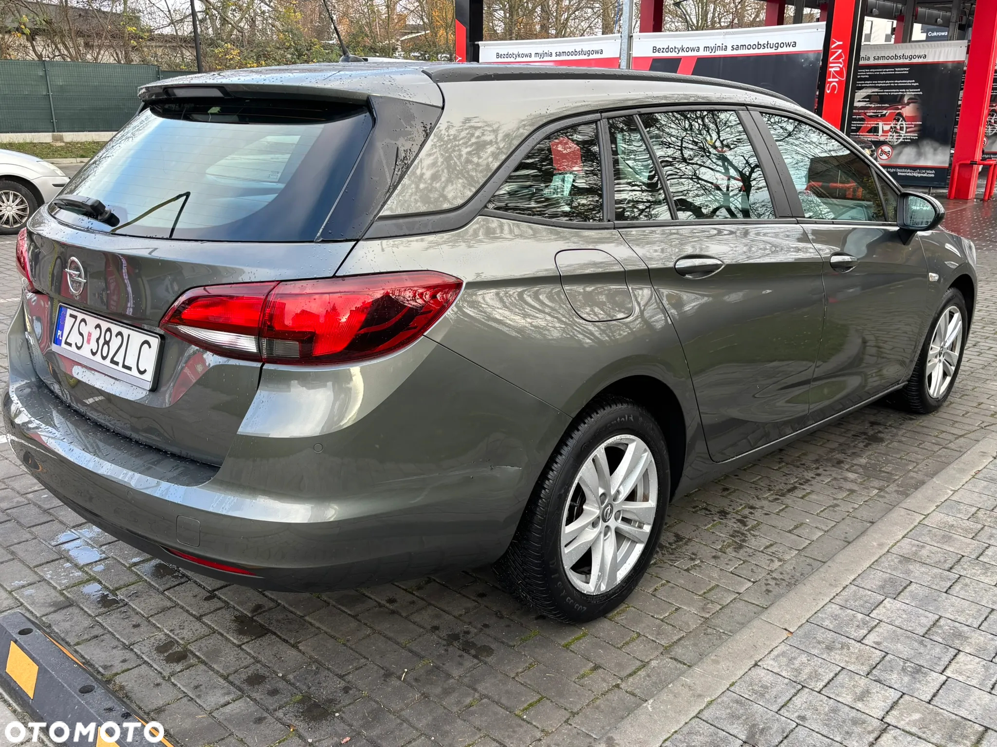 Opel Astra V 1.4 T Enjoy S&S - 9