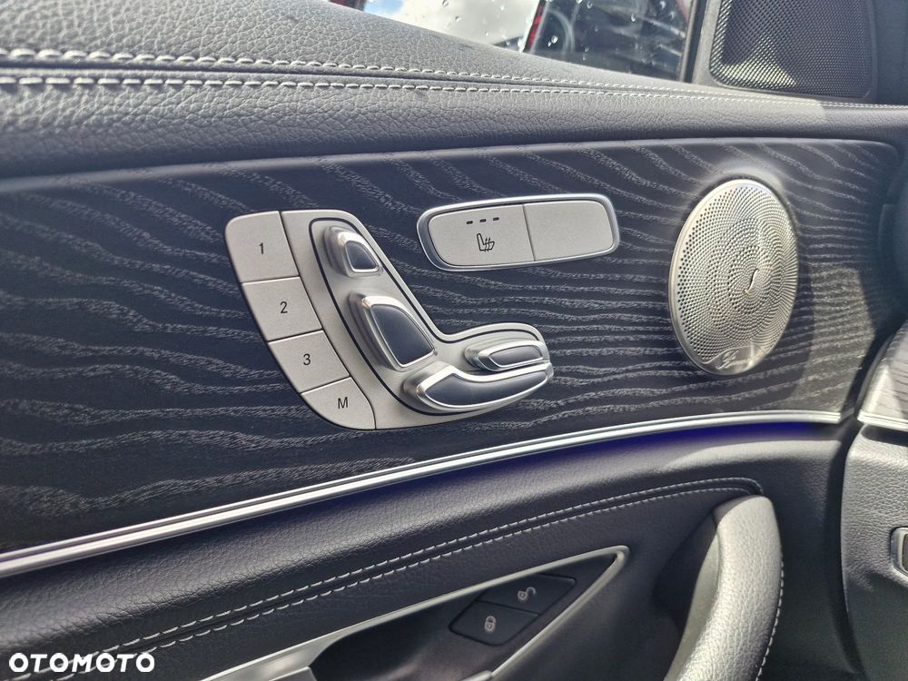 Mercedes-Benz Klasa E 220 d 4-Matic AMG/Avantgarde - 14