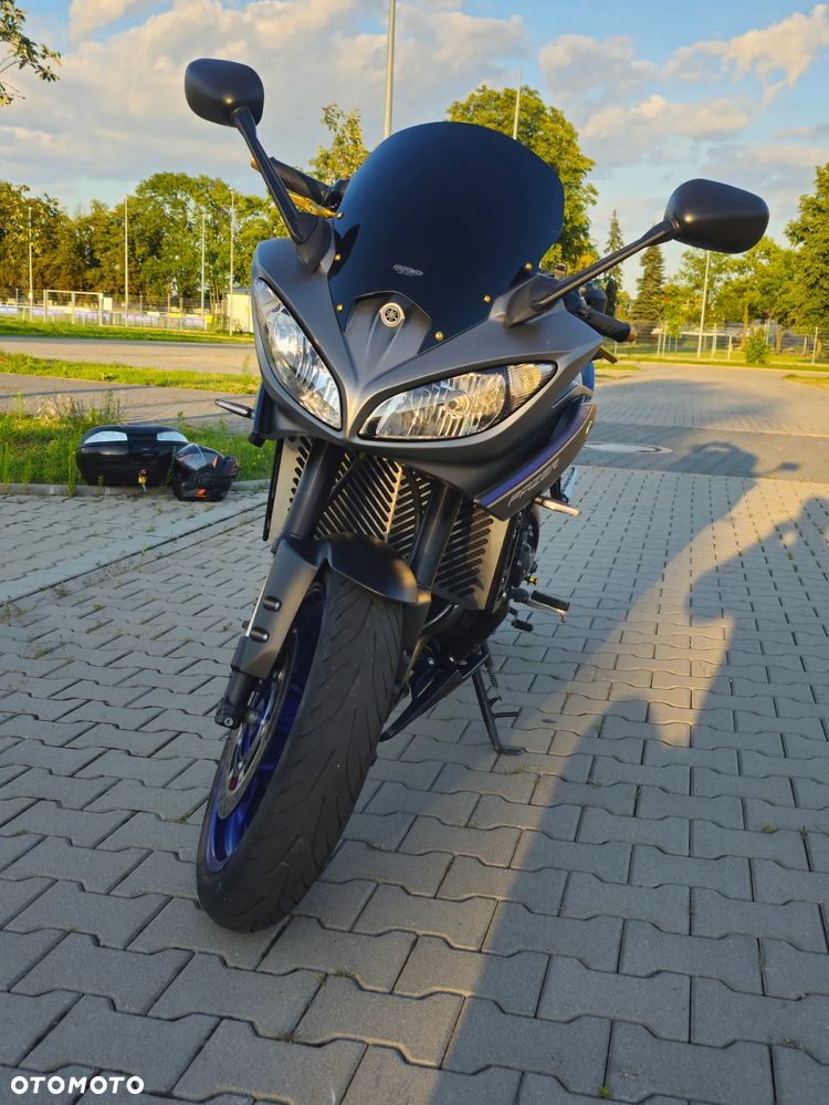 Yamaha FZ8 - 5