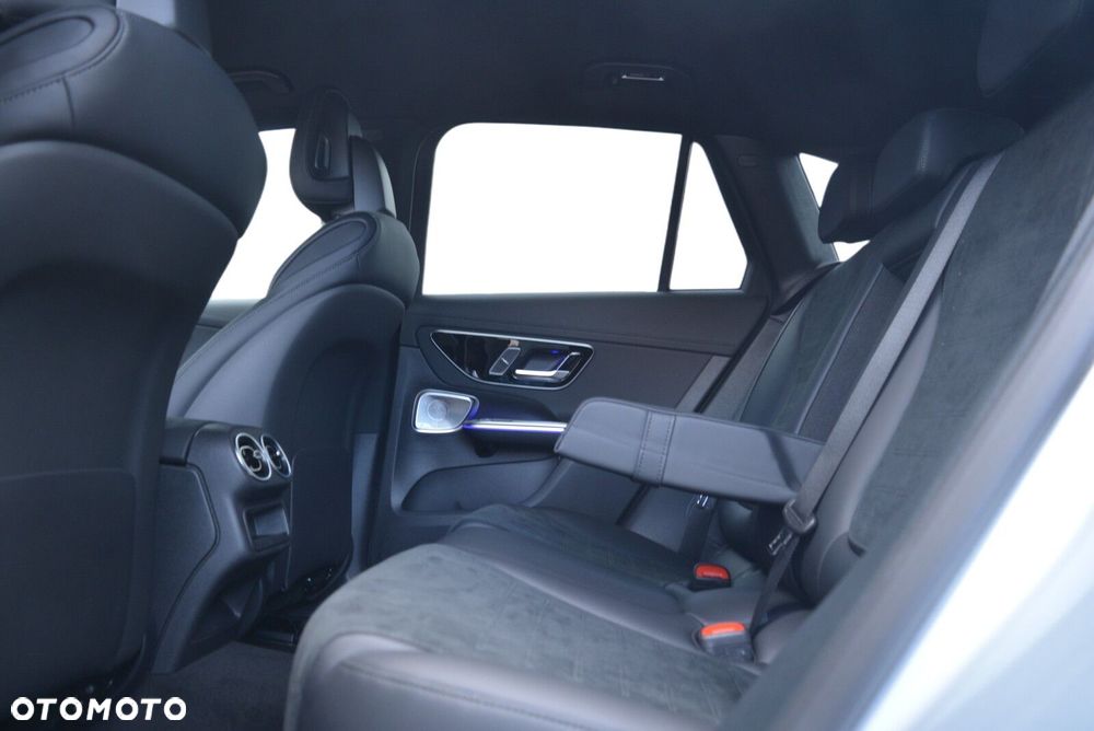 Mercedes-Benz GLC - 8