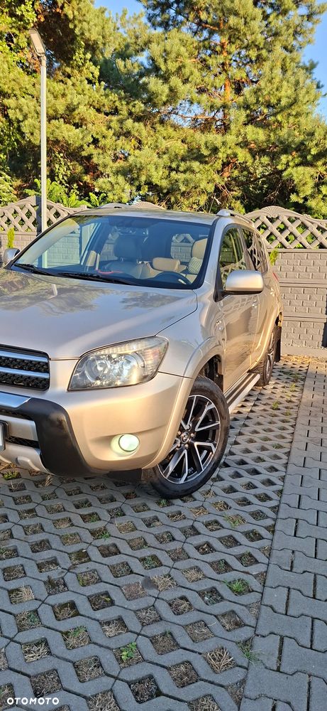 Toyota RAV4 2.2 D-4D Sol 180 - 2