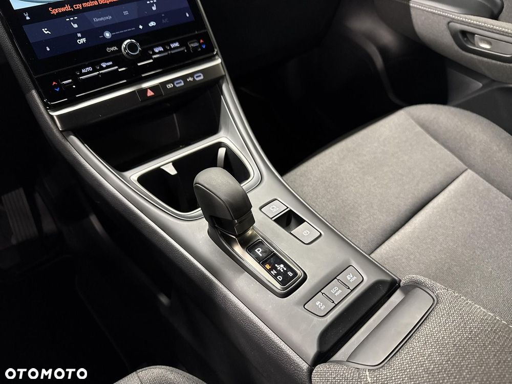 Lexus LBX 1.5 Hybrid - 22