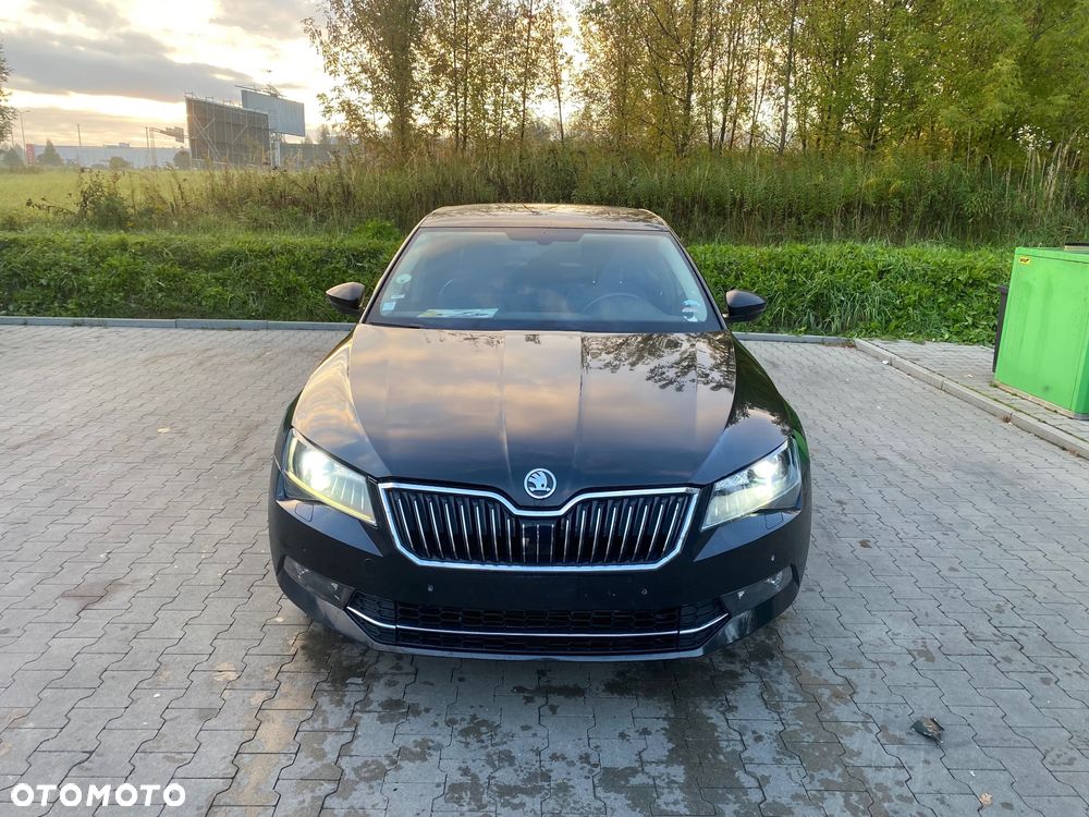 Skoda Superb 1.6 TDI Style DSG - 1