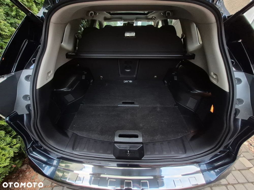 Nissan X-Trail 1.6 DIG-T N-Vision - 35