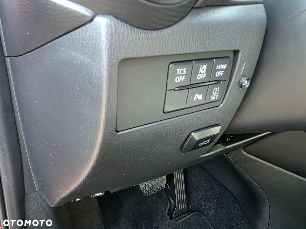 Mazda CX-3 2.0 SkyPassion i-Eloop 4x4 - 27