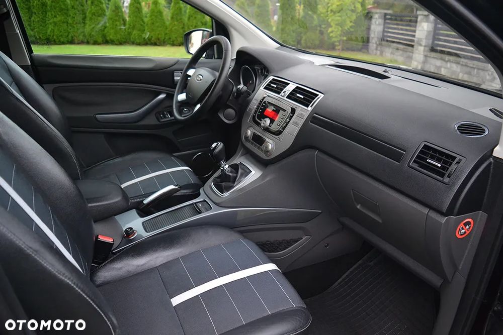 Ford Kuga - 23