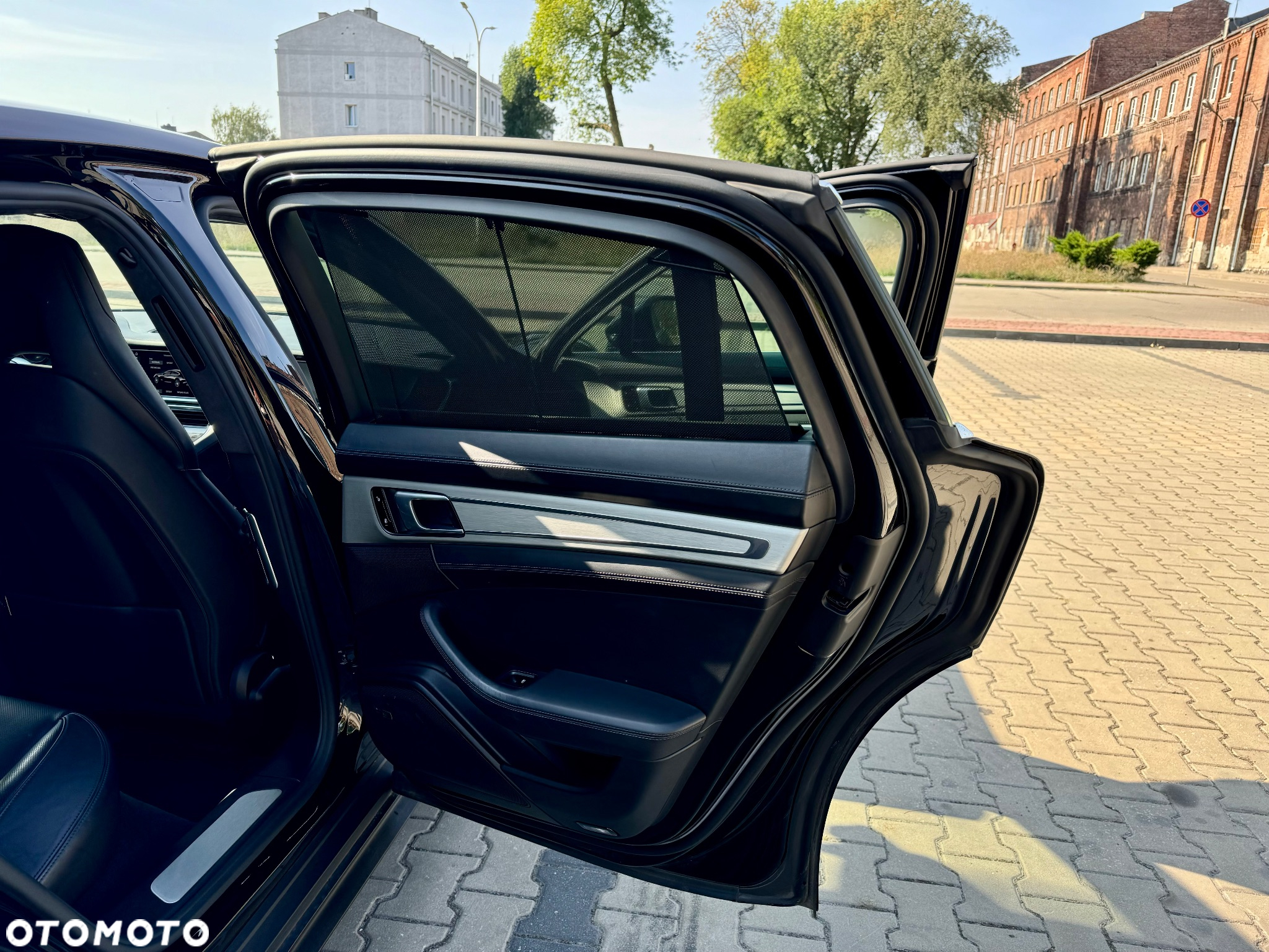 Porsche Panamera Turbo - 24