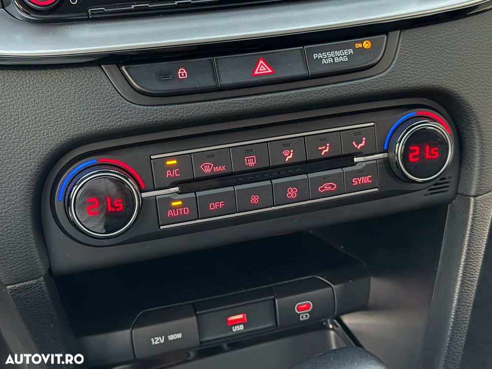 Kia Ceed 1.6 CRDi DCT Vision - 20