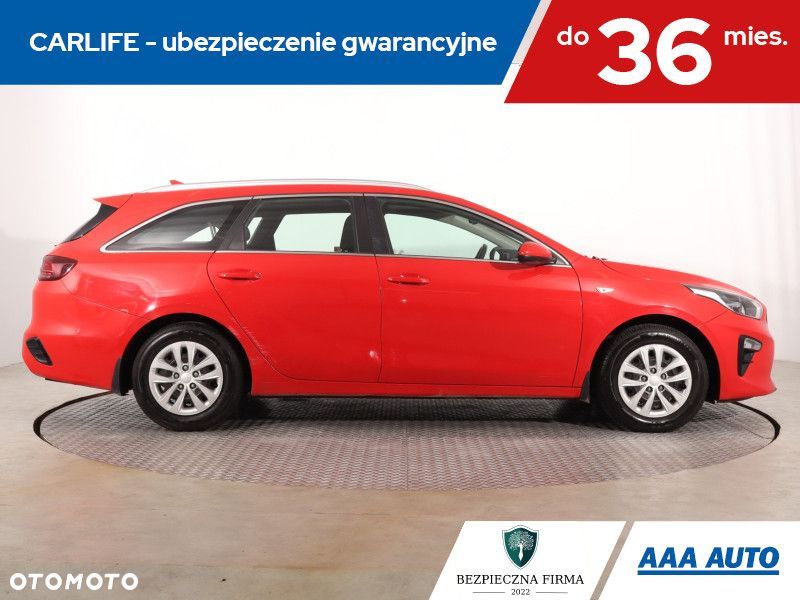 Kia Ceed - 8