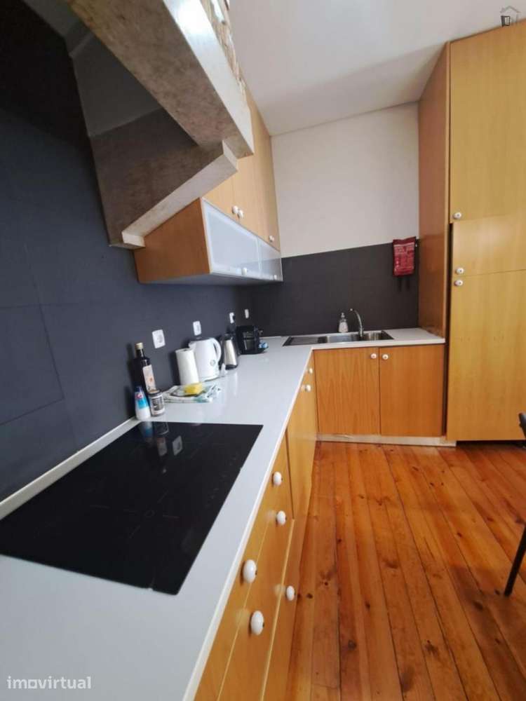 Quarto - localizado em Alameda Lisbon - Grande imagem: 5/27