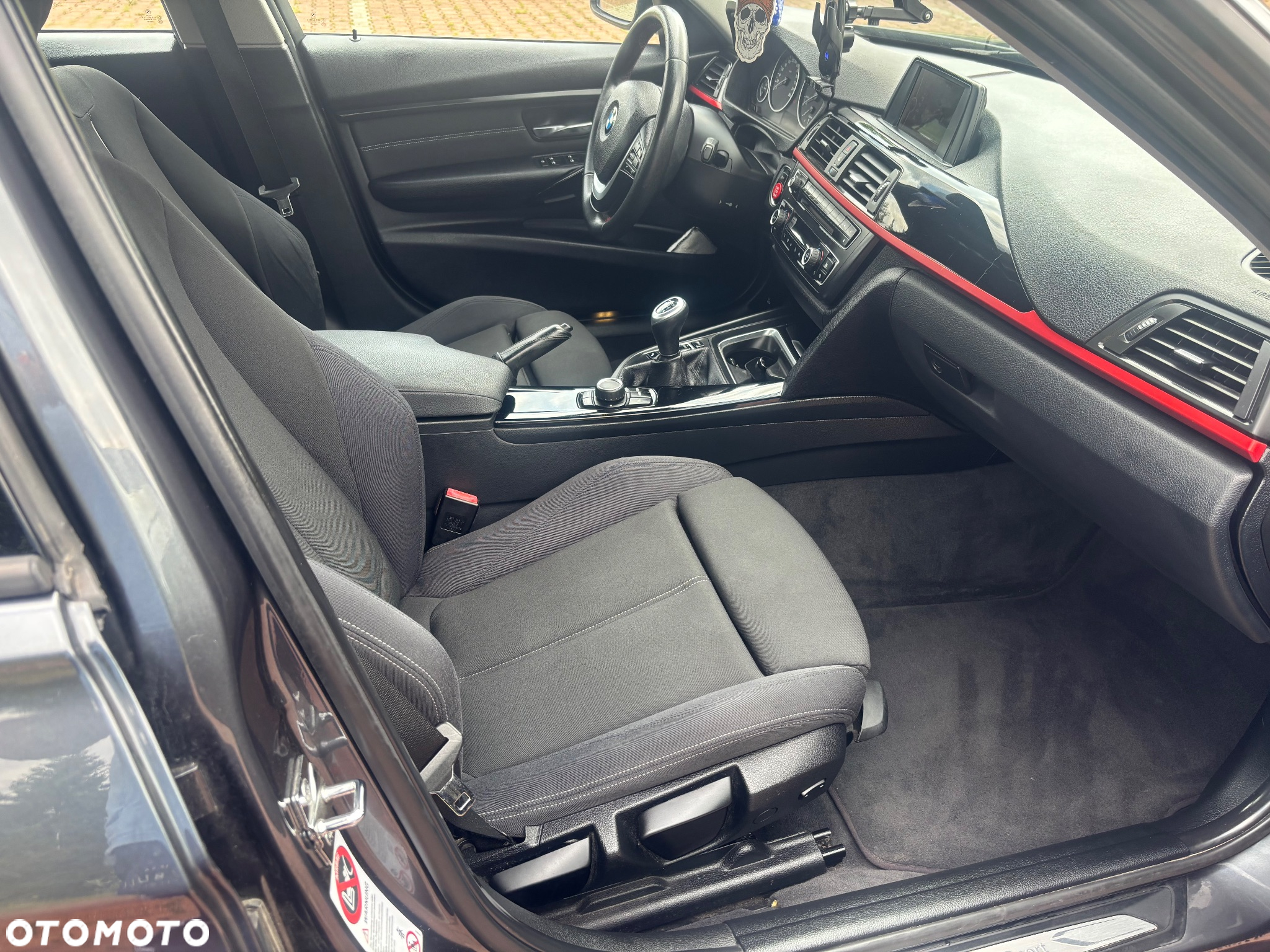 BMW Seria 3 318d Sport Line - 6