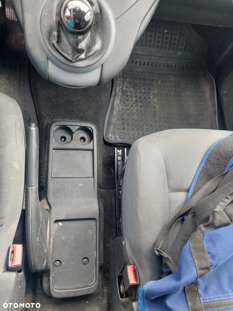 Citroën BERLINGO - 16